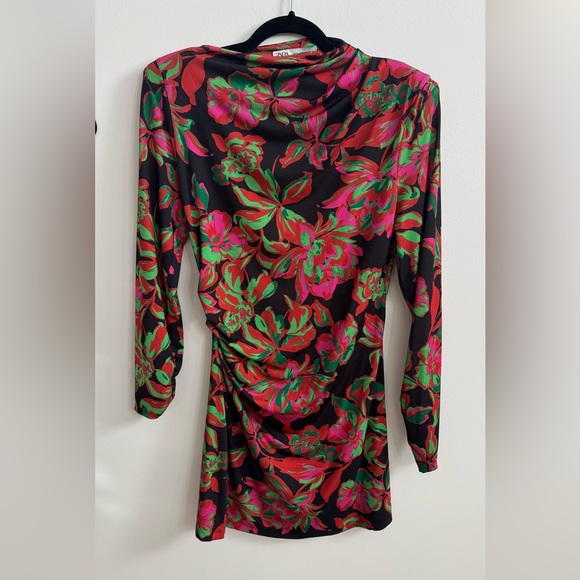 Zara Dresses & Skirts - Zara Ruched Bodycon Dress